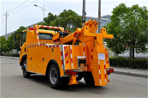 富源高速路拖车费